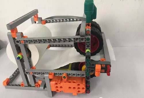 智能果殼箱，智慧出紙機(jī)……孩子們讓生活更智能！