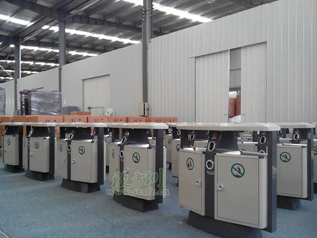    戶外重慶垃圾桶 欣方圳垃圾桶廠家教您選購(gòu)