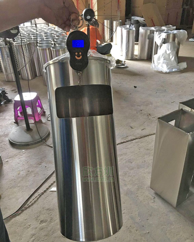 上海不銹鋼座地?zé)熁彝白愫裾娌膶?shí)料，確保質(zhì)量統(tǒng)一