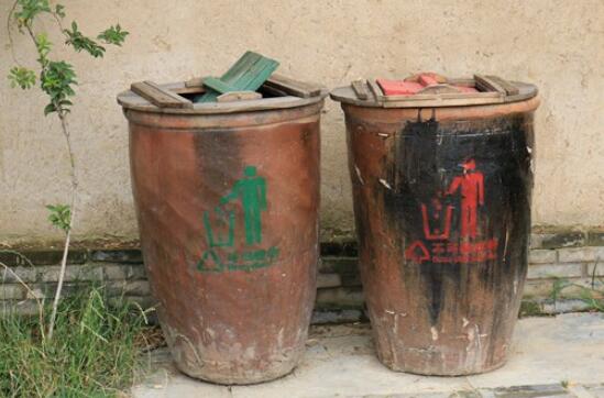 戶(hù)外垃圾桶廠(chǎng)家值得借鑒的環(huán)保原生態(tài)設(shè)計(jì)